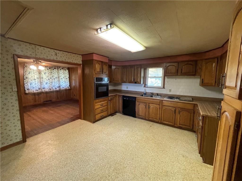 12911 SE Spring Holler Road — photo 15
