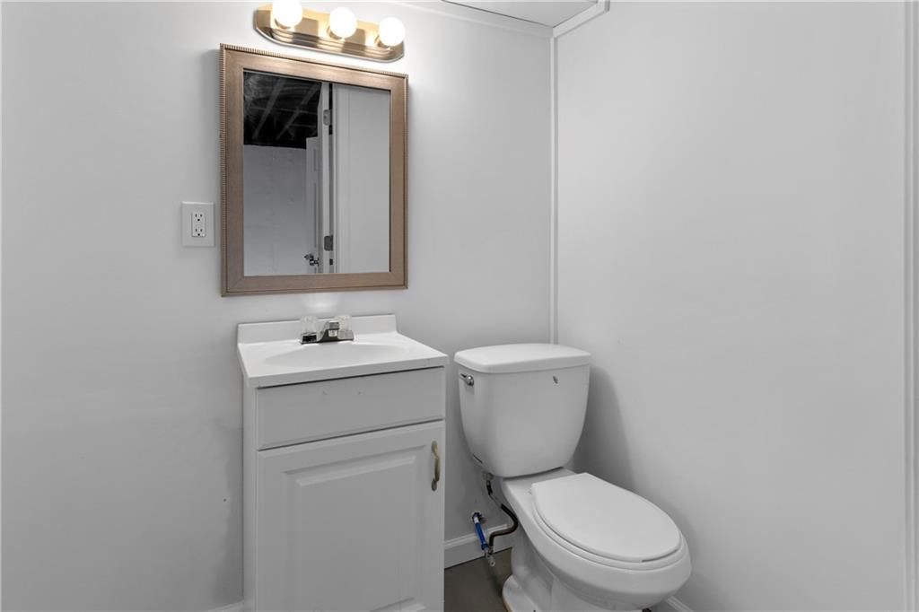 9806 Cambridge Avenue — photo 21