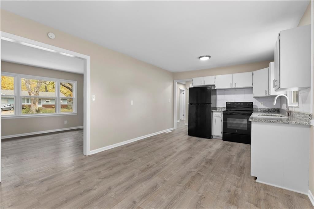9806 Cambridge Avenue — photo 7