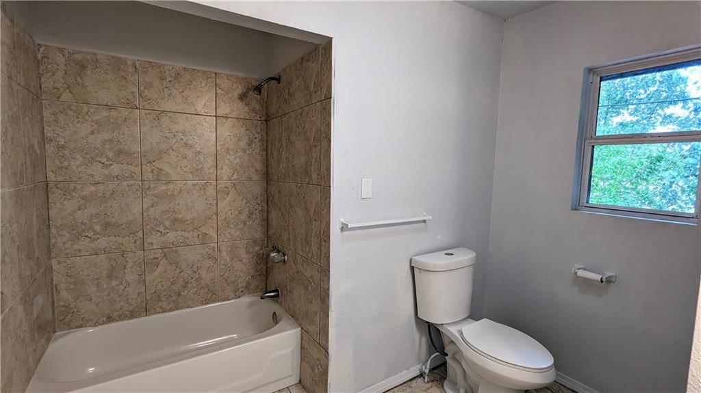 4215 E 43rd Street — photo 38