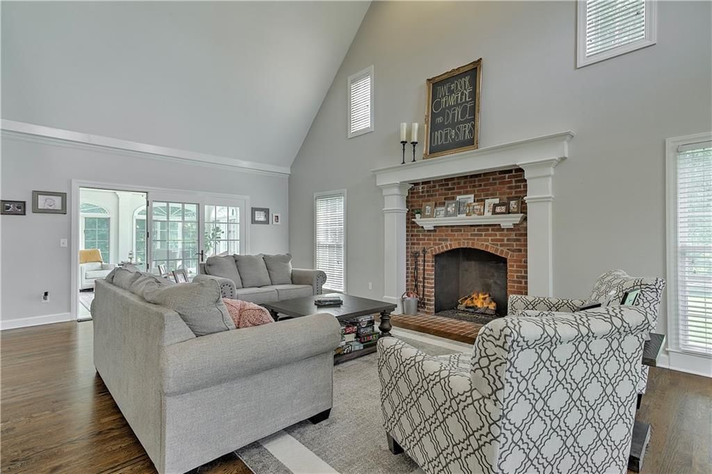 9909 N Revere Avenue — photo 6