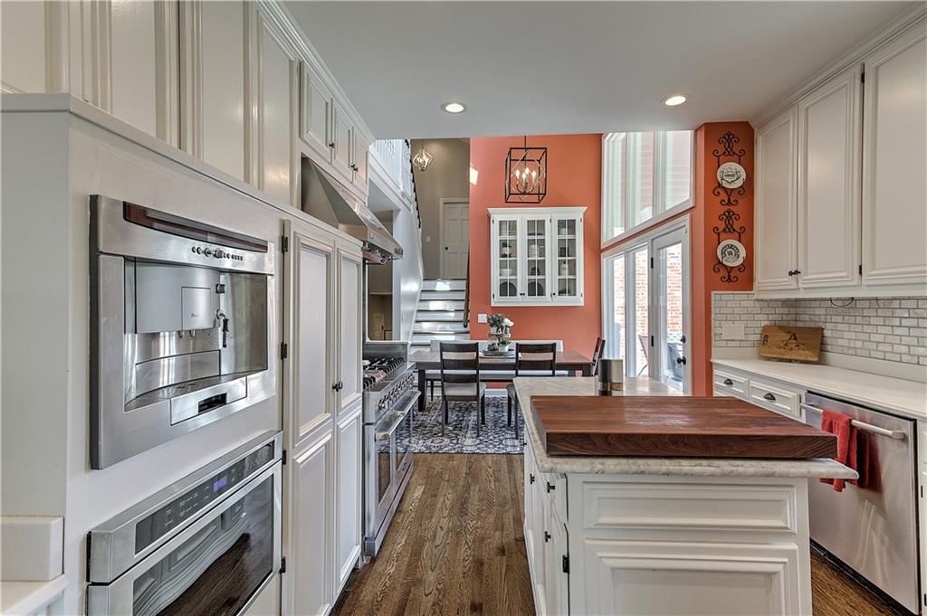 9909 N Revere Avenue — photo 10