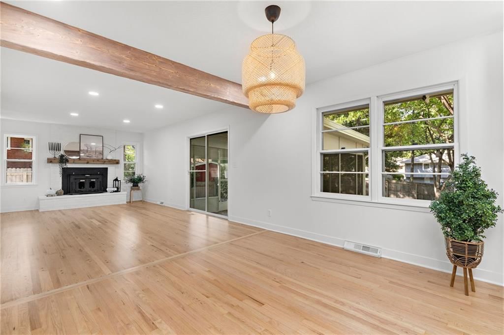 908 NW Kabel Street — photo 15