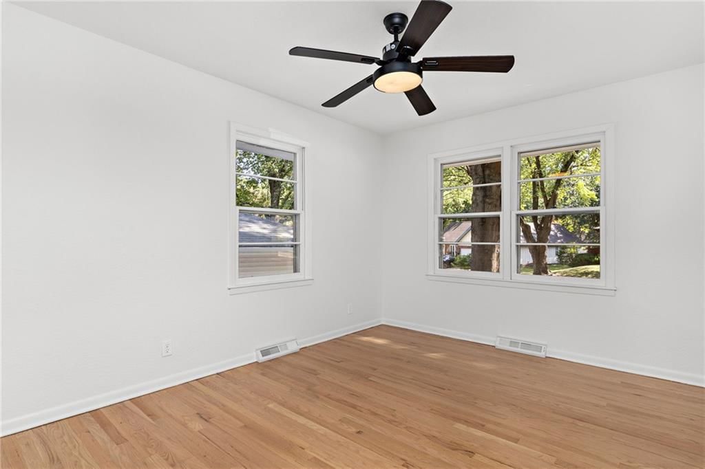 908 NW Kabel Street — photo 23