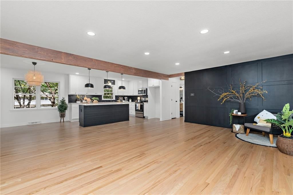 908 NW Kabel Street — photo 7