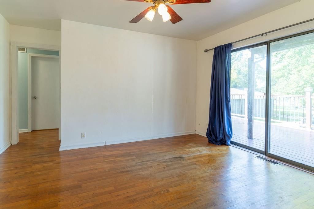217 N Jeffreys Street — photo 11