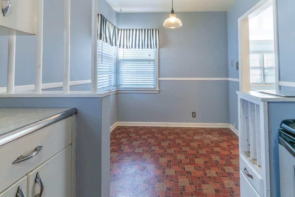 217 N Jeffreys Street — photo 9