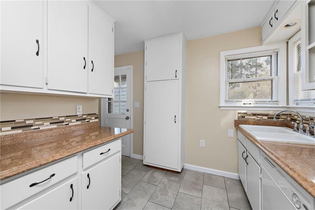 1001 S 55th Street — photo 11