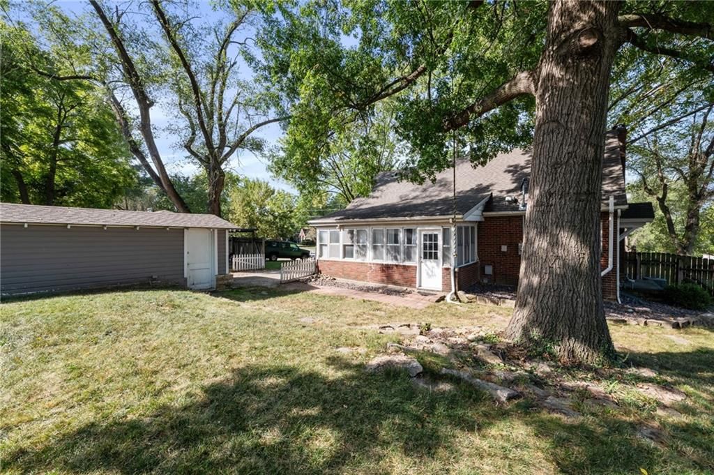 1001 S 55th Street — photo 26