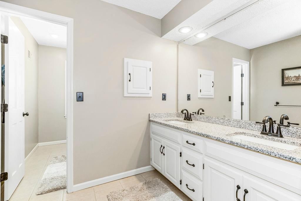 1106 W 120th Terrace — photo 30