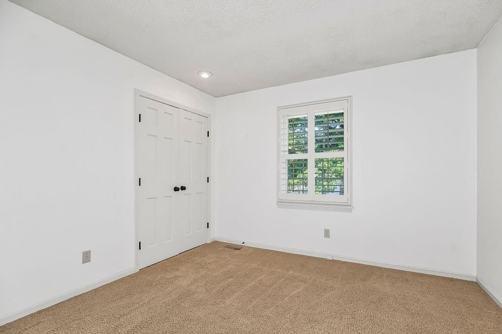 1106 W 120th Terrace — photo 38