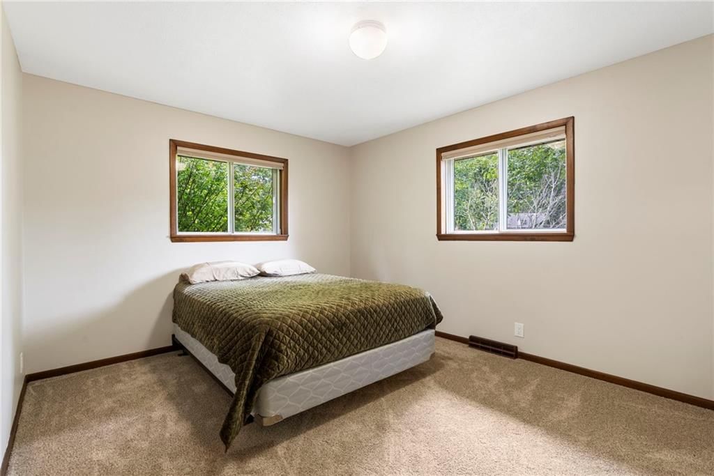 2736 E Madison Street — photo 18