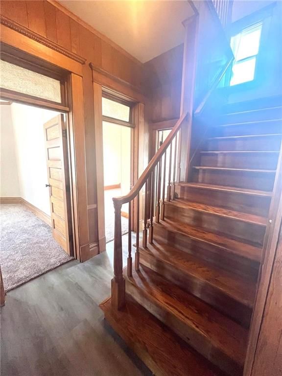 302 E 4TH Street — photo 9