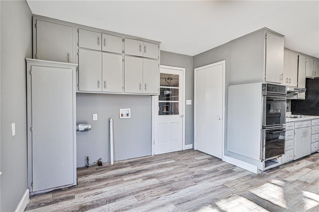 6801 Winchester Avenue — photo 11