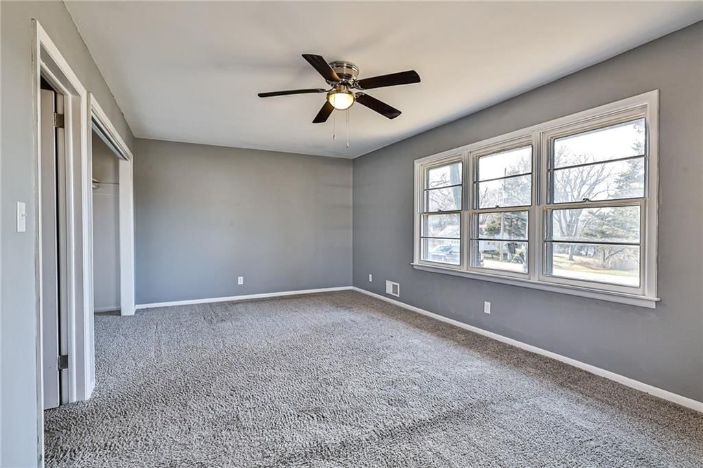 6801 Winchester Avenue — photo 18