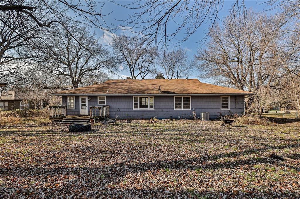 6801 Winchester Avenue — photo 27