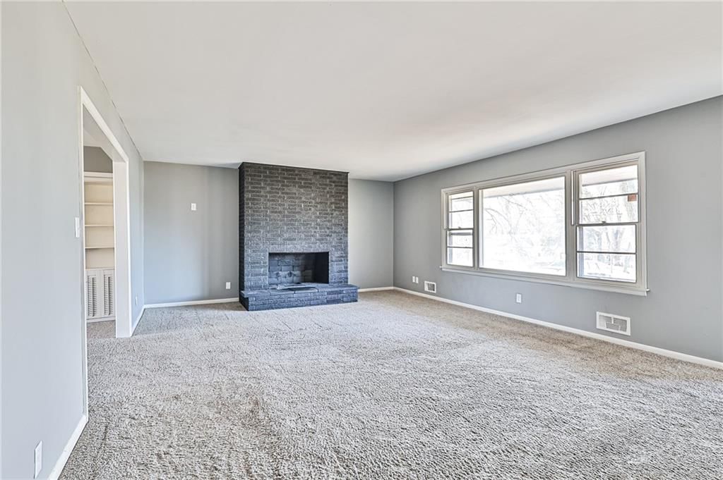 6801 Winchester Avenue — photo 5