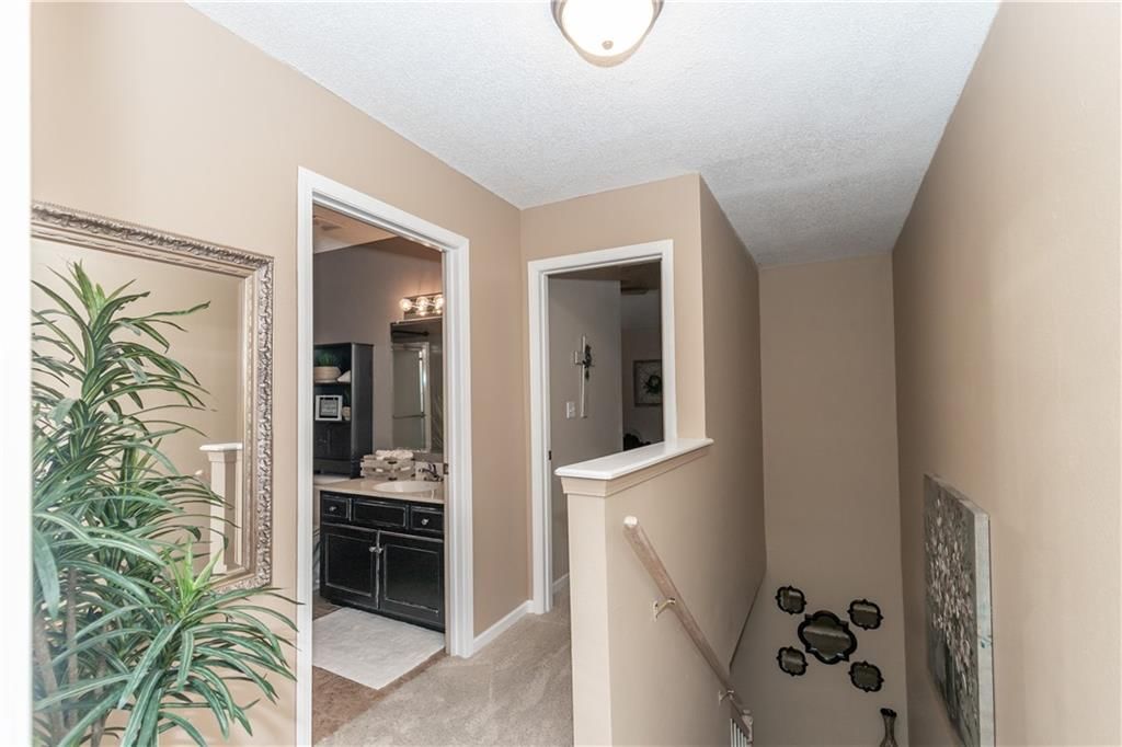 6032 NE MOONSTONE Drive — photo 17