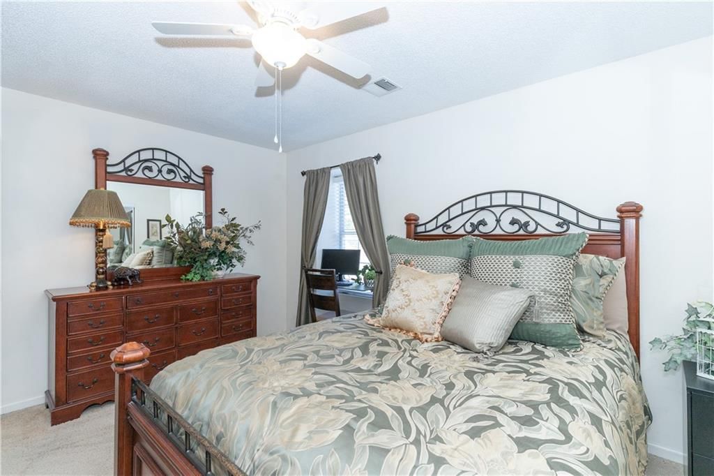 6032 NE MOONSTONE Drive — photo 29