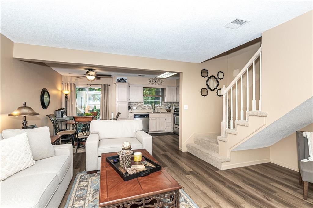 6032 NE MOONSTONE Drive — photo 31