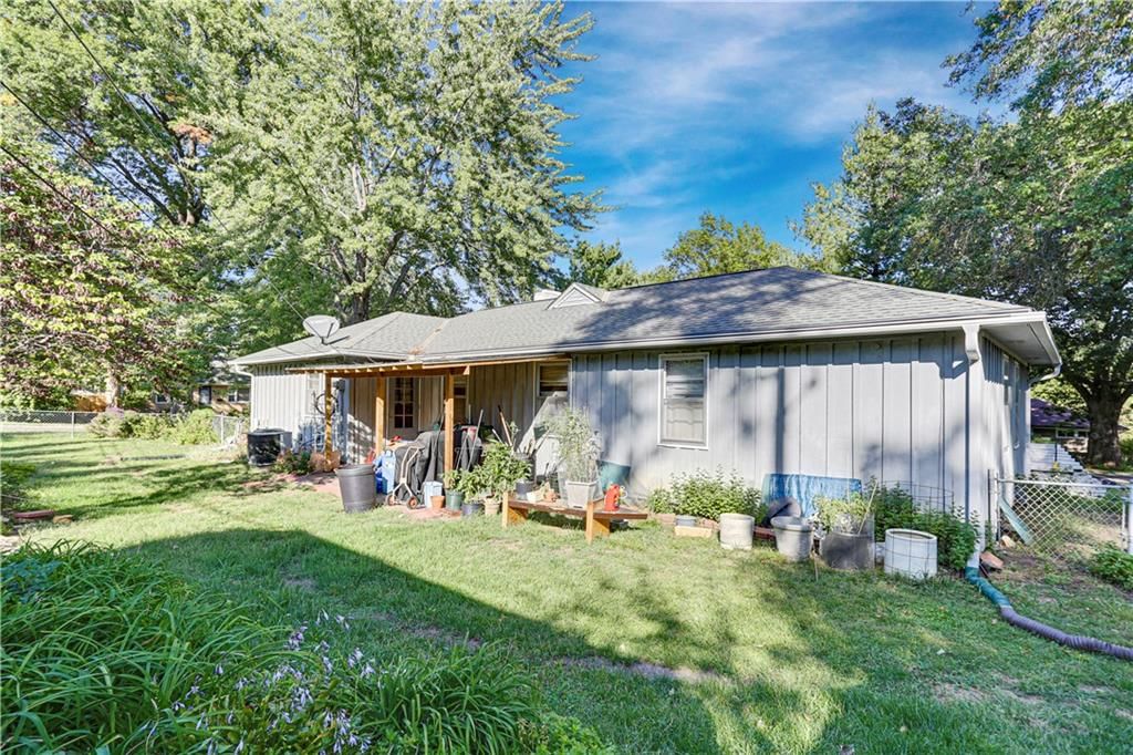 8500 Floyd Street — photo 16