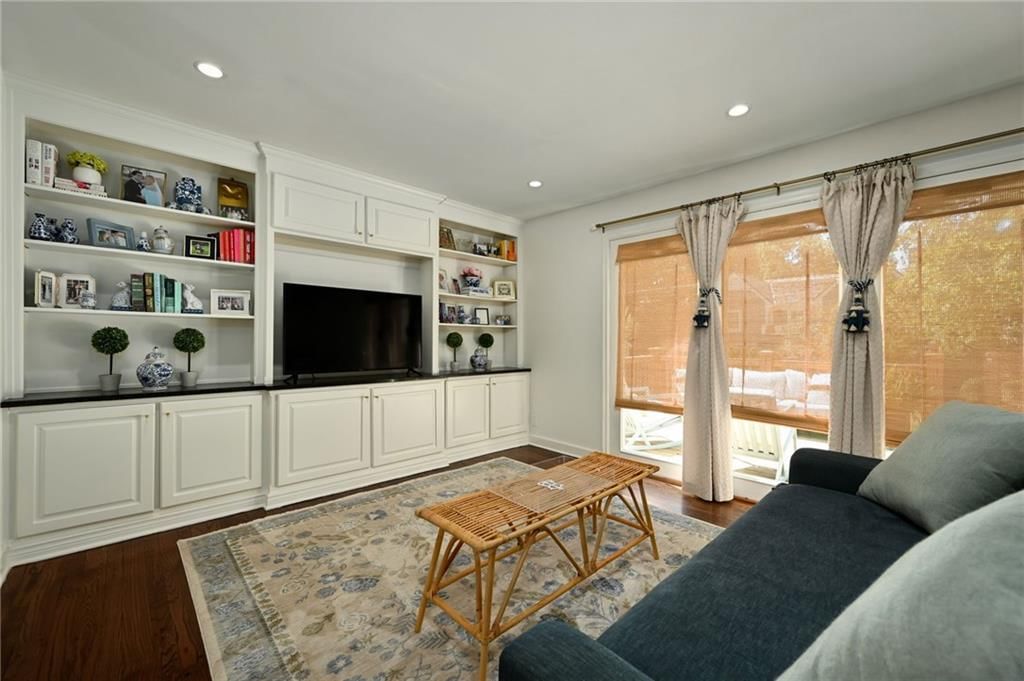 5600 CHADWICK Road — photo 8
