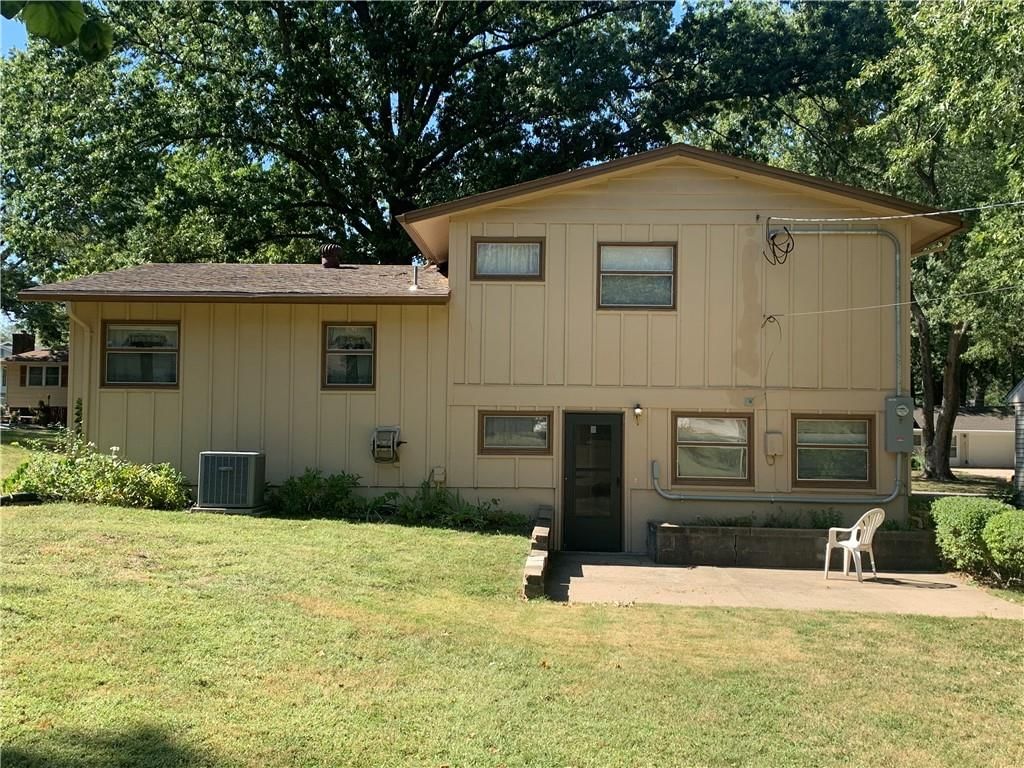 2605 Spring Garden Street — photo 20