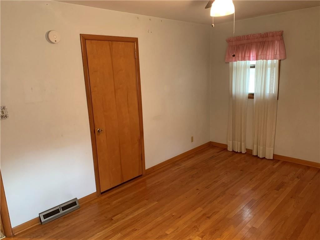 2605 Spring Garden Street — photo 10