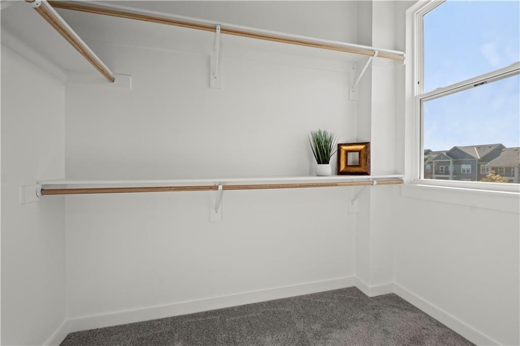 445 SW Longview Boulevard — photo 26