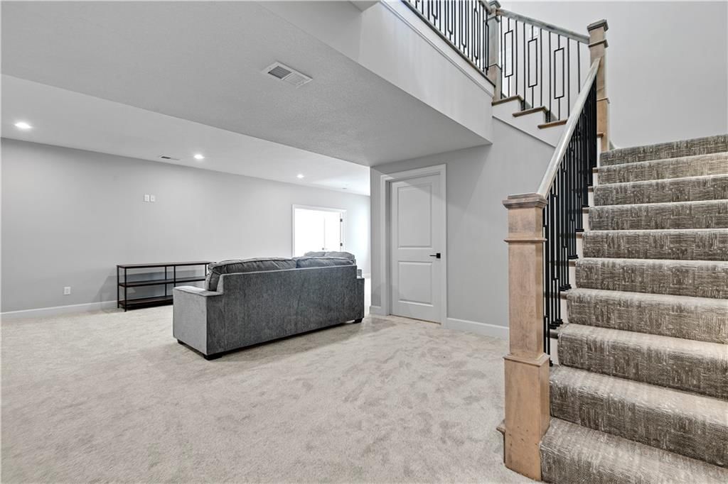9441 Aurora Street — photo 28