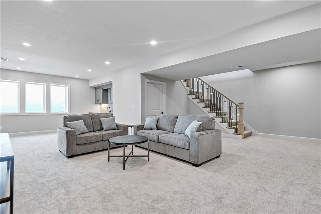9441 Aurora Street — photo 29