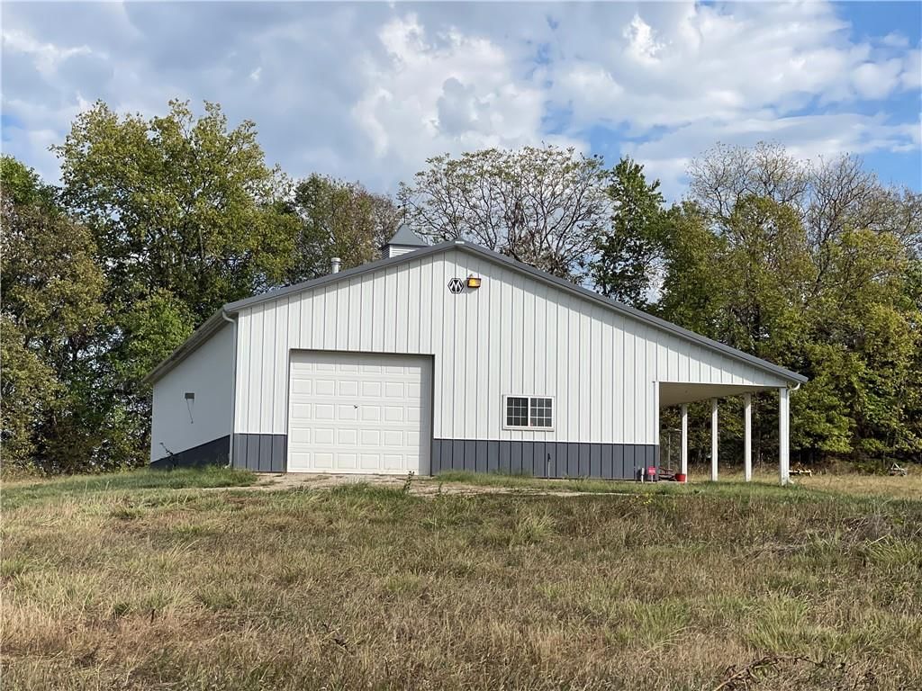 30591 Pleasant Valley Road — photo 2
