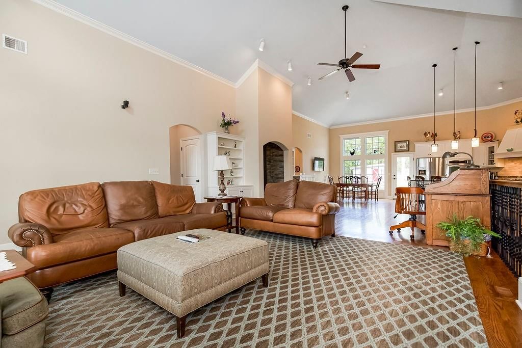 30591 Pleasant Valley Road — photo 17