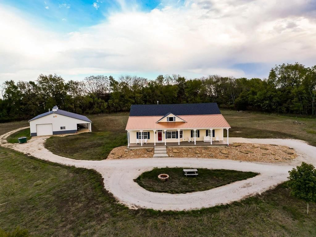 30591 Pleasant Valley Road — photo 5