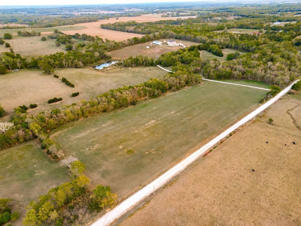 30591 Pleasant Valley Road — photo 45