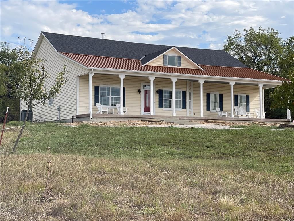 30591 Pleasant Valley Road — photo 49
