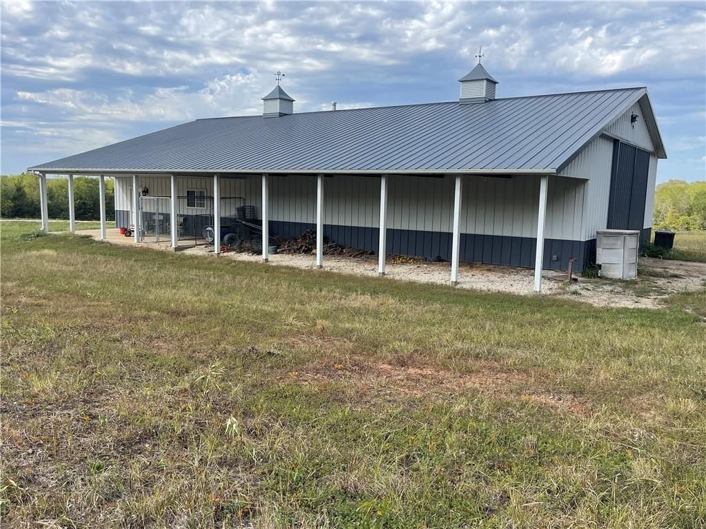 30591 Pleasant Valley Road — photo 51