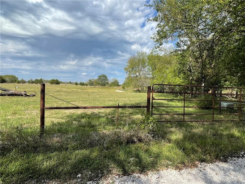 30591 Pleasant Valley Road — photo 52