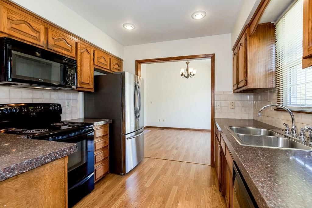 9705 N Locust Drive — photo 14
