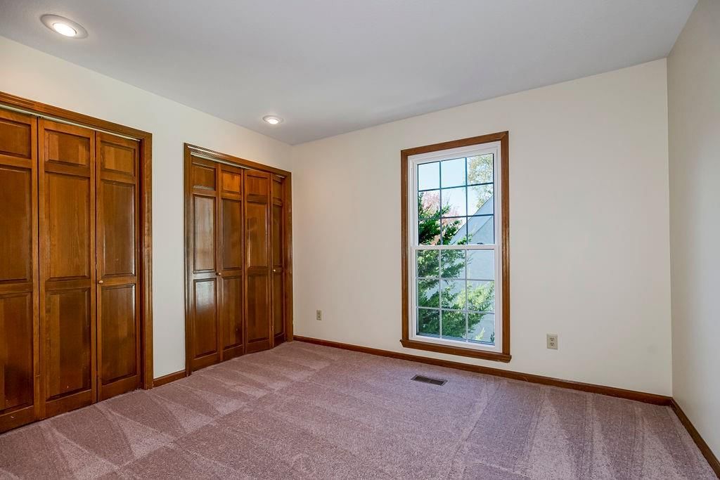 9705 N Locust Drive — photo 16