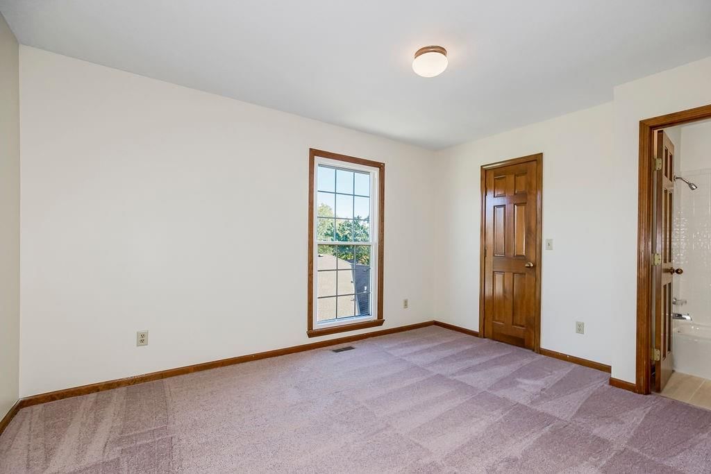 9705 N Locust Drive — photo 17