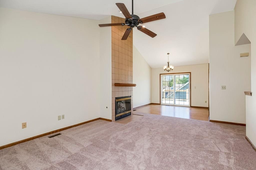 9705 N Locust Drive — photo 5