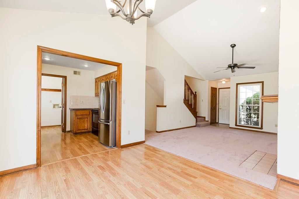 9705 N Locust Drive — photo 7