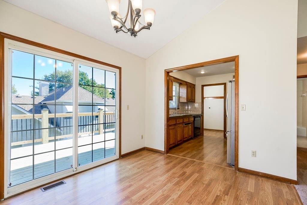 9705 N Locust Drive — photo 9