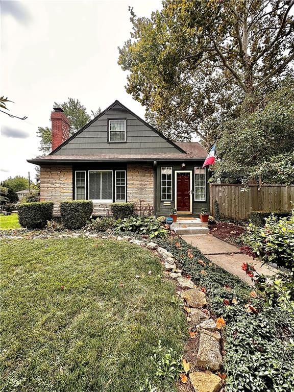 701 E Gregory Boulevard — photo 2