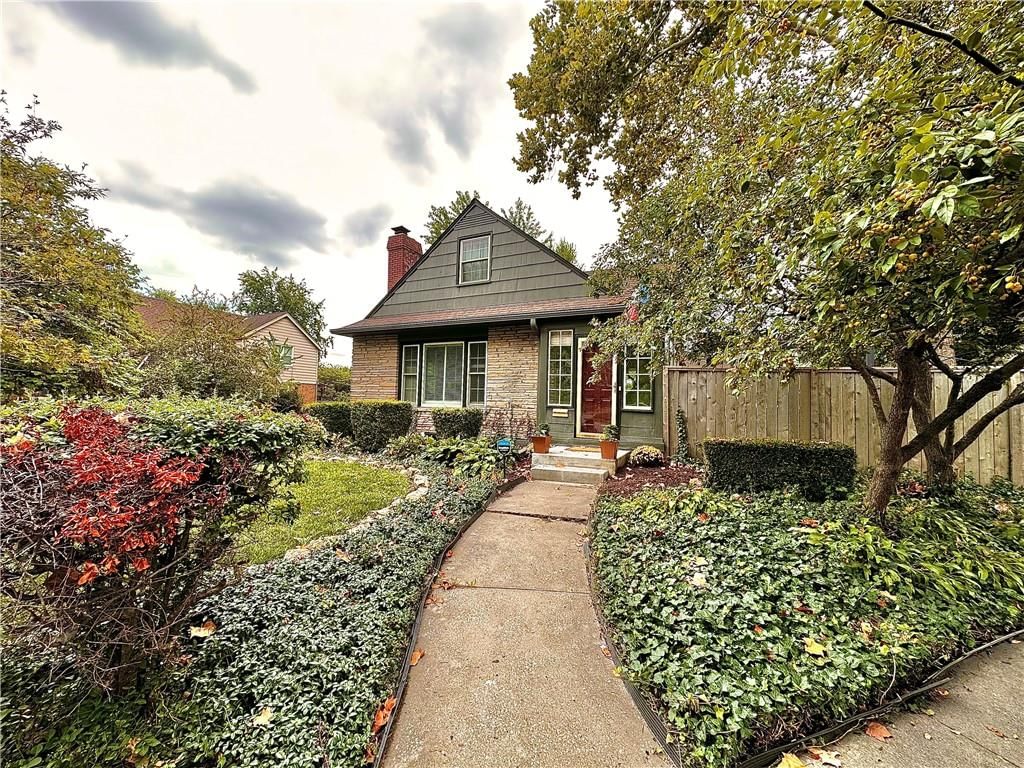 701 E Gregory Boulevard — photo 3