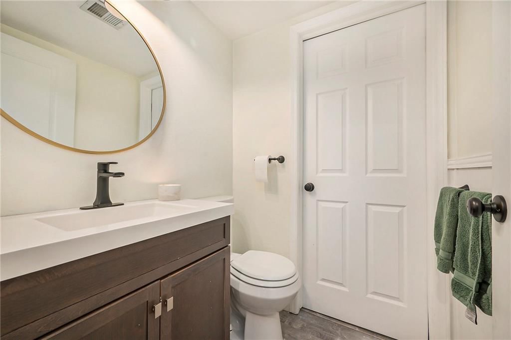 10407 Askew Avenue — photo 14