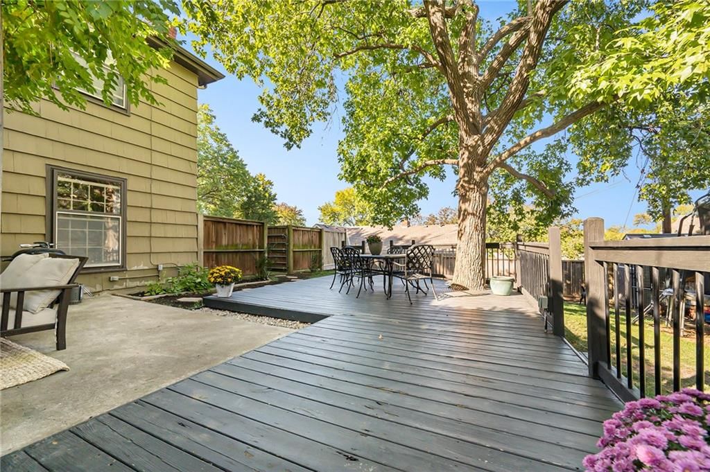 10407 Askew Avenue — photo 29