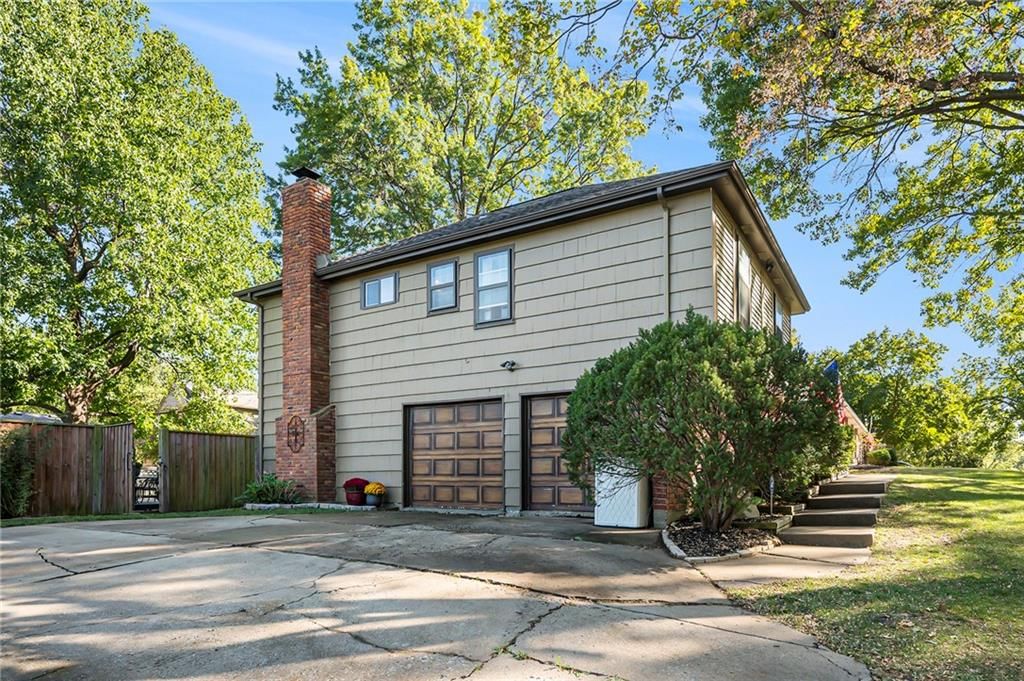 10407 Askew Avenue — photo 33