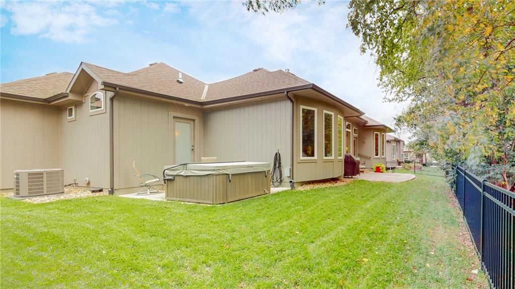 21285 W 115th Street — photo 29